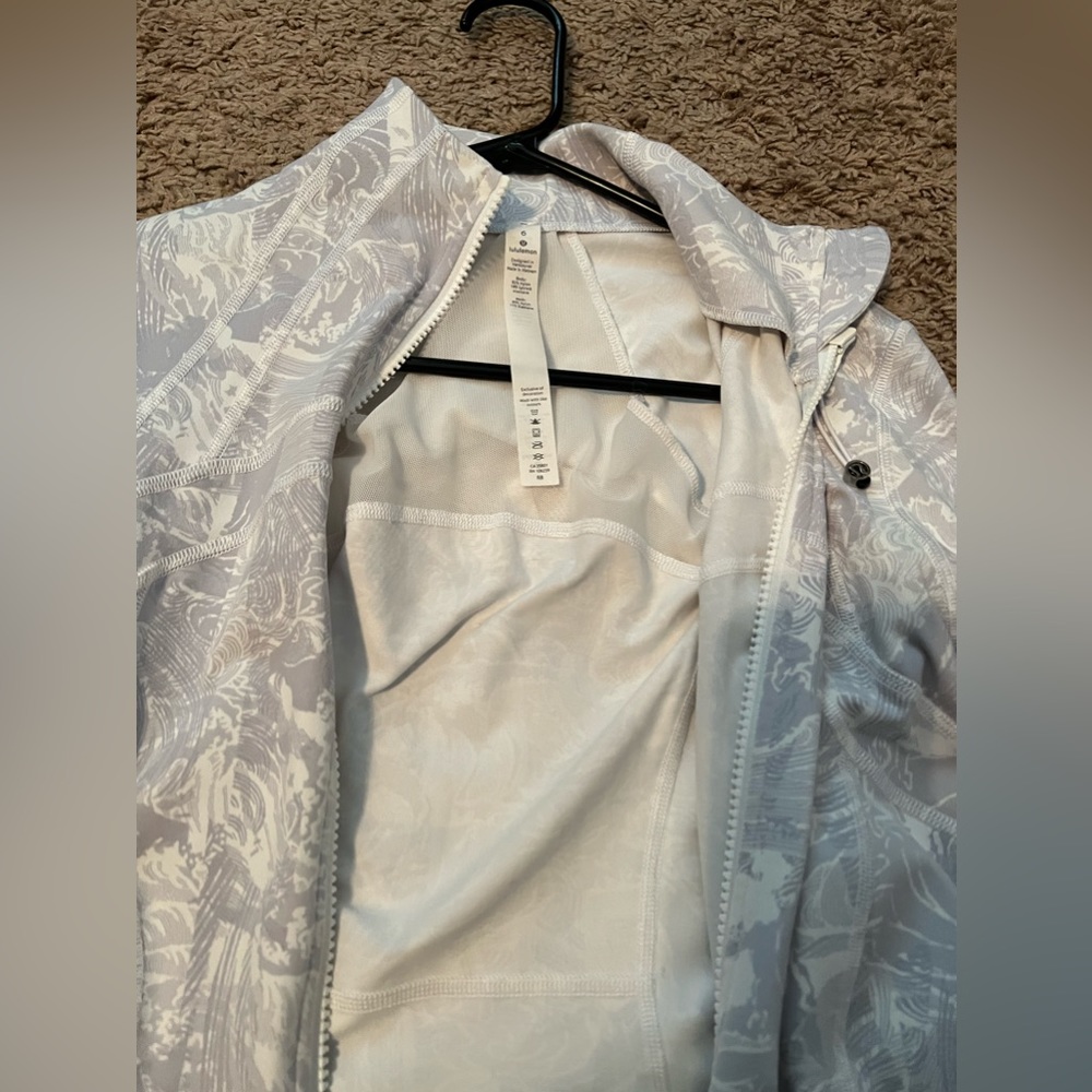 Lululemon define jacket - Picture 2 of 3